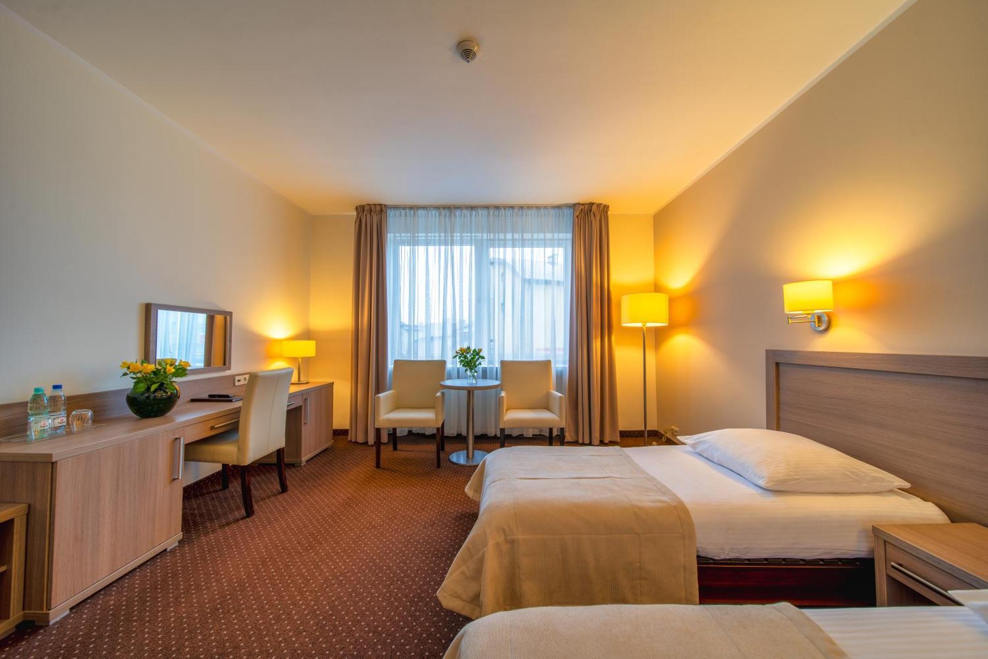 Hotel Gromada Arka Lux Кошалин Экстерьер фото