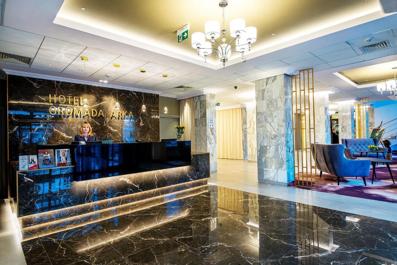 Hotel Gromada Arka Lux Кошалин Экстерьер фото